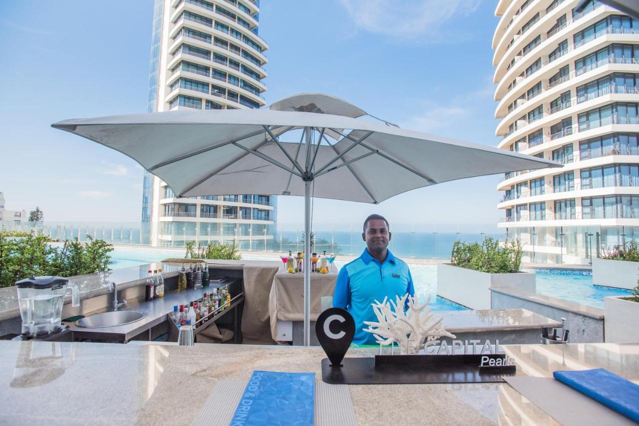 The Capital Pearls Hotel Ντούρμπαν Εξωτερικό φωτογραφία DJ at the pool