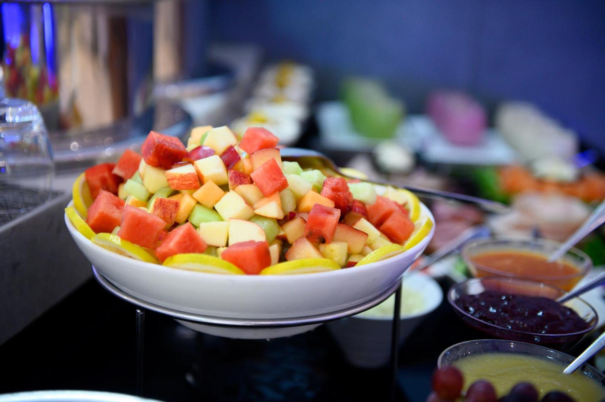 The Capital Pearls Hotel Ντούρμπαν Εξωτερικό φωτογραφία Fruit salad